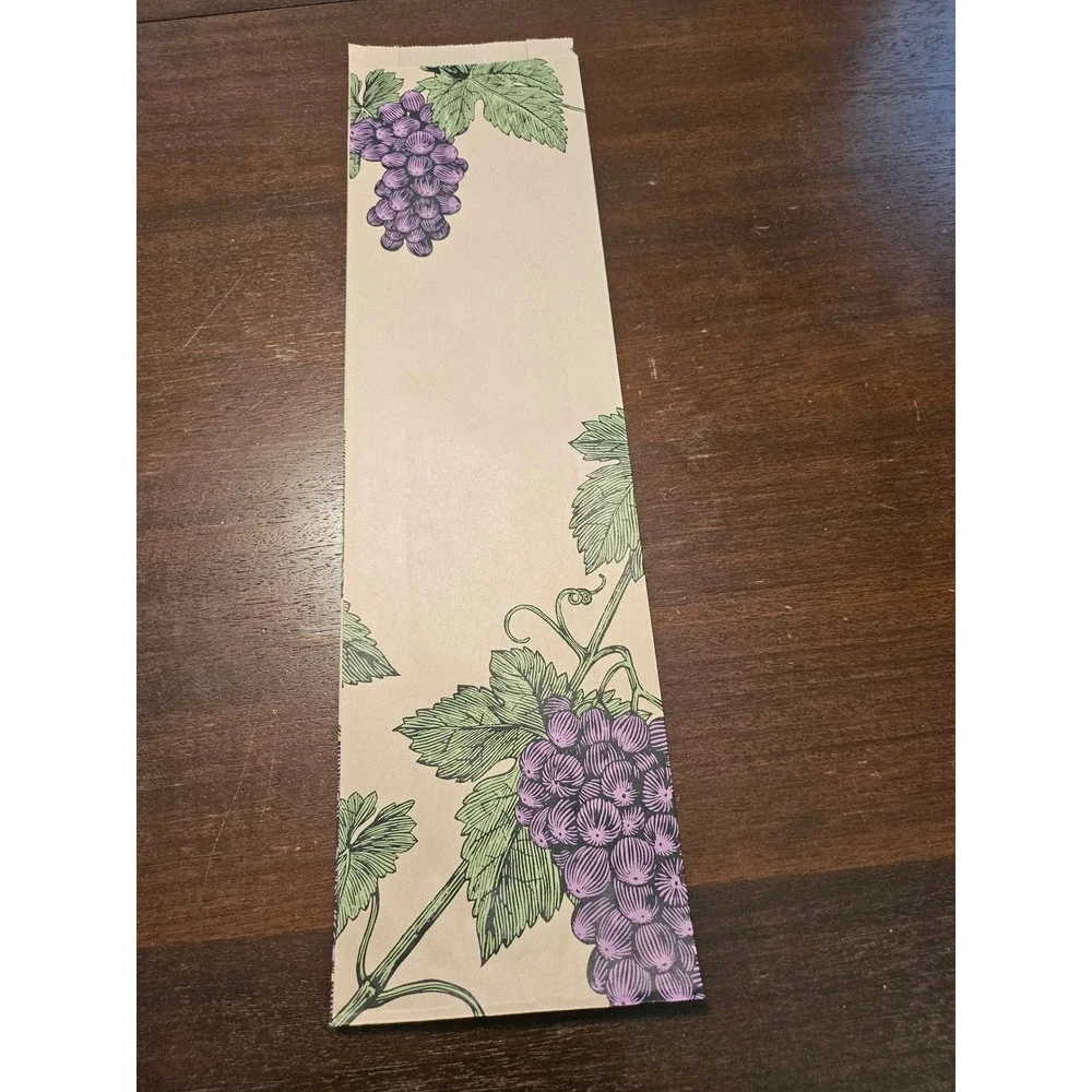 Cakewalk Wine Gift Bags 15 Pack Tan Purple Grape Vine Print Paper Sleeves